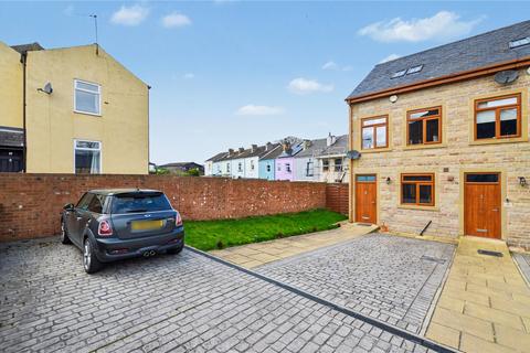 3 bedroom end of terrace house for sale, Barraclough Yard, Rothwell, Leeds, West Yorkshire