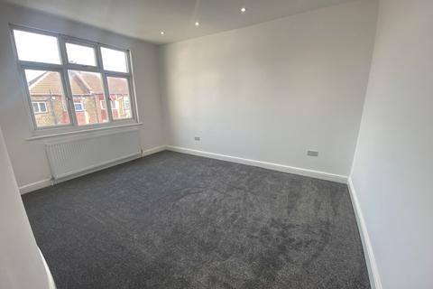 3 bedroom semi-detached house to rent, Dunbar Road, London