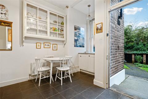 2 bedroom apartment for sale, Bishops Park Road, Fulham, London, SW6