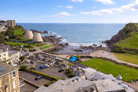 2 bedroom apartment for sale, Sommers Crescent, Ilfracombe, Devon, EX34