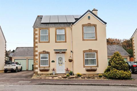 4 bedroom detached house for sale, Kings Park, Chulmleigh, Devon, EX18