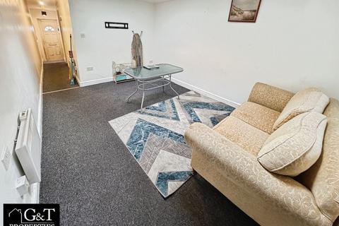 1 bedroom flat to rent, Flat b,  High Street, Dudley