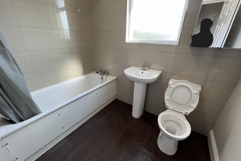 1 bedroom flat to rent, Hampton Road, Ilford IG1