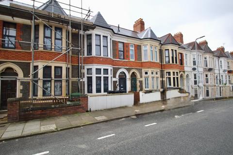 2 bedroom flat to rent, Beda Road, Cardiff