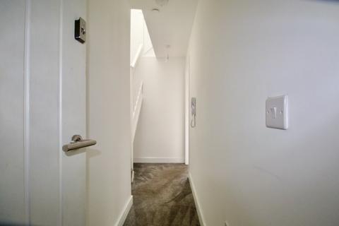 2 bedroom flat to rent, Beda Road, Cardiff