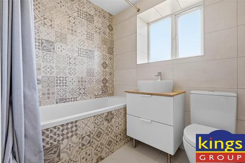 1 bedroom flat for sale, Barrowfield Close, Edmonton, N9