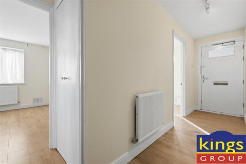 1 bedroom flat for sale, Barrowfield Close, Edmonton, N9