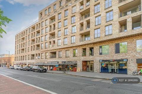 2 bedroom flat to rent, Fore St, London, N18