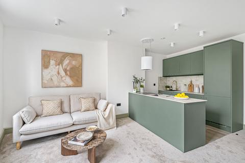 Wandsworth Road, London, SW8