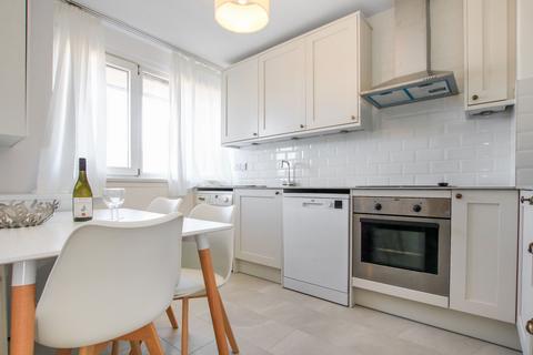 3 bedroom flat to rent, Caithness House, Twyford Street, London