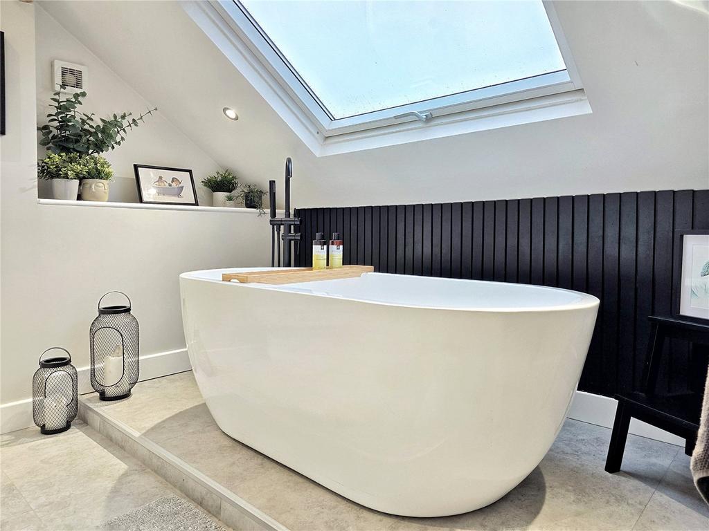 Freestanding Bathtub