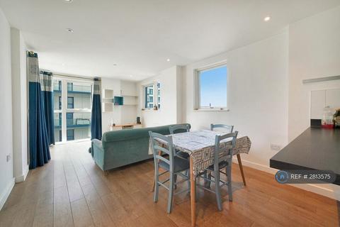 2 bedroom flat to rent, Bessemer Place, London, SE10