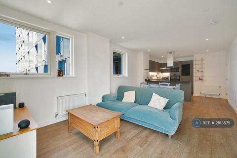 2 bedroom flat to rent, Bessemer Place, London, SE10