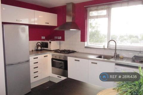 3 bedroom flat to rent, Balham, London, SW12