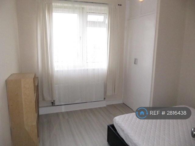 Bedroom03
