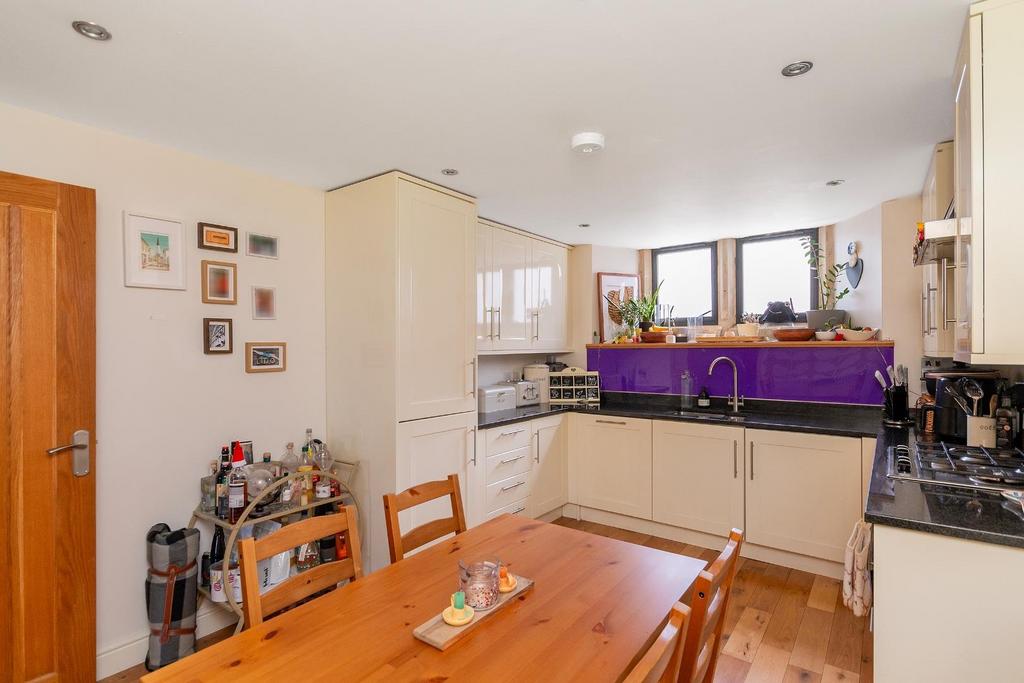 0 W3 PWH - Kitchen Diner A.jpg