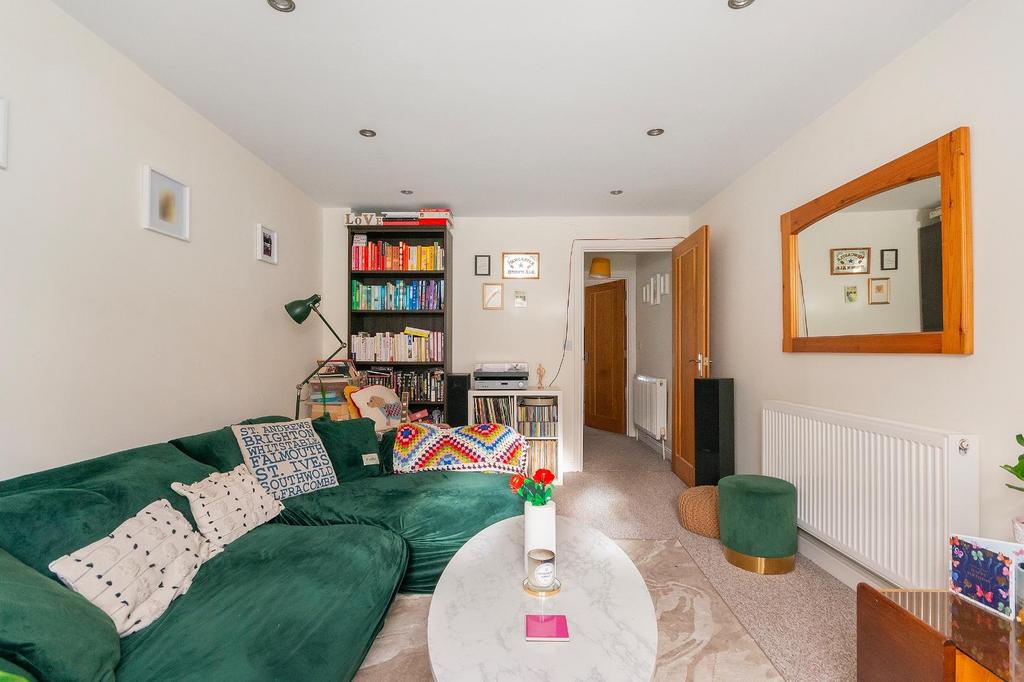 0 W3 PWH - Living Room A.jpg