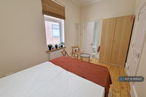 Studio to rent, Mill Hill, Mill Hill, NW7