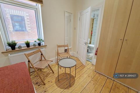 Studio to rent, Mill Hill, Mill Hill, NW7