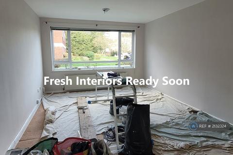 2 bedroom flat to rent, Crofters Court, Birmingham, B15