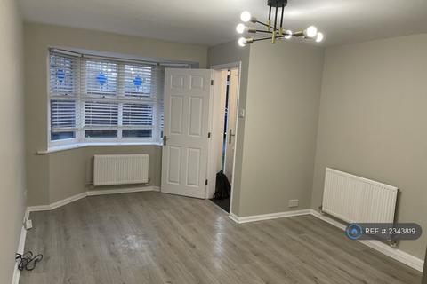 3 bedroom terraced house to rent, Greenfield Avenue, Solihull, CV7