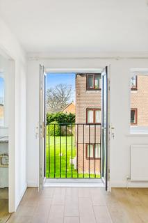 2 bedroom apartment for sale, Sequoia Park, Crawley RH11