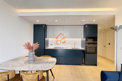 2 bedroom flat to rent, Harcourt Tower, 67 Marsh Wall, London E14