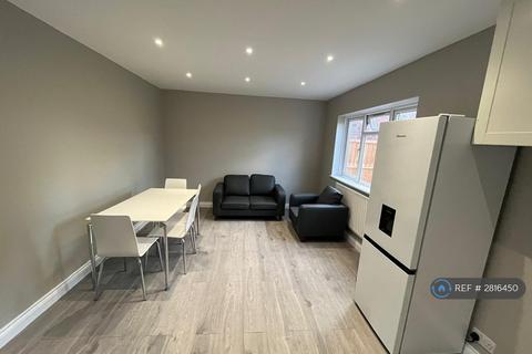 undefined, Lynwood Avenue, Egham, TW20