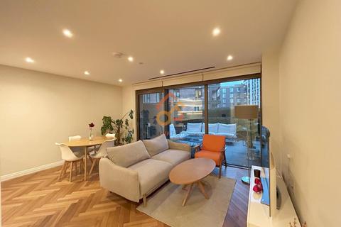 2 bedroom flat to rent, Hampton House, 2 Michael Road, London SW6