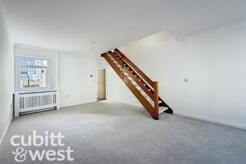 3 bedroom terraced house to rent, AVAILABLE WITH NO DEPOSIT Eastfield Road Southsea PO4