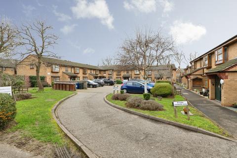 1 bedroom flat for sale, Palmers Drive, Grays, Essex, RM17
