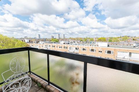 2 bedroom apartment to rent, Fairfax Road, Hampstead NW6
