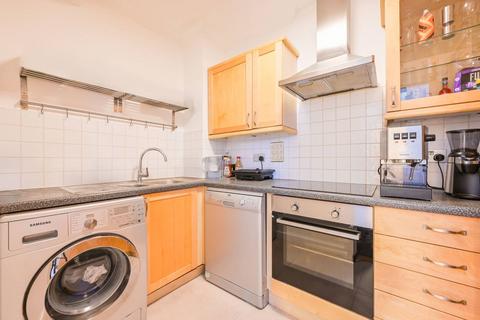 1 bedroom flat to rent, Aegon House, Canary Wharf, London, E14