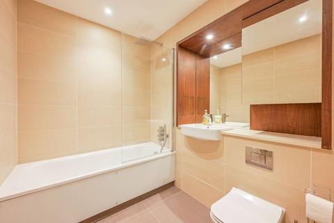 1 bedroom flat to rent, Maine Tower, E14, Canary Wharf, London, E14