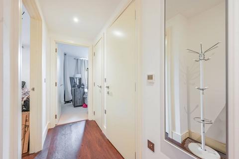 1 bedroom flat to rent, Maine Tower, E14, Canary Wharf, London, E14