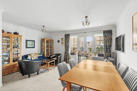 2 bedroom flat for sale, Post Office Lane, Beaconsfield HP9