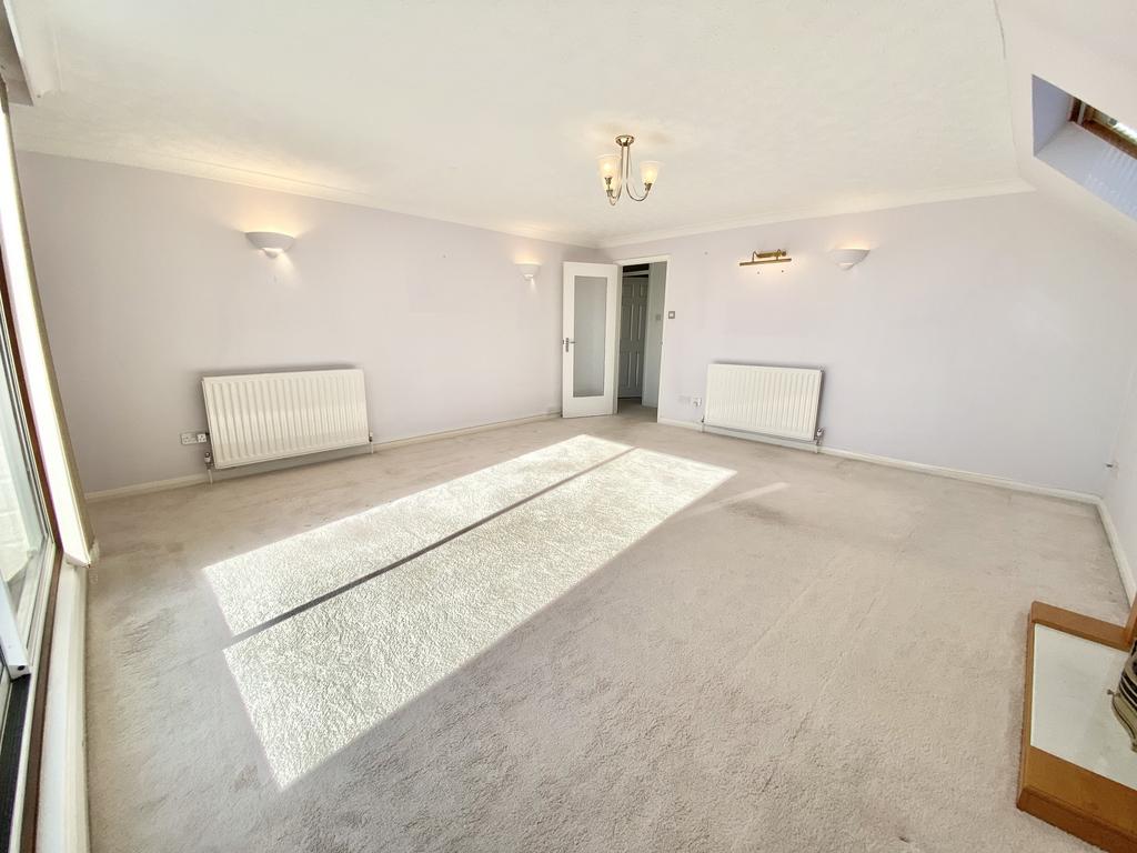 Large Lounge