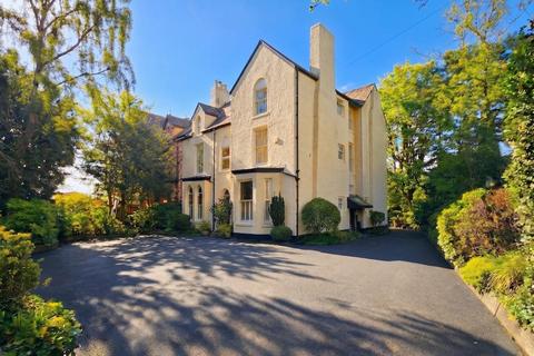 3 bedroom apartment to rent, Woodville Road, Altrincham