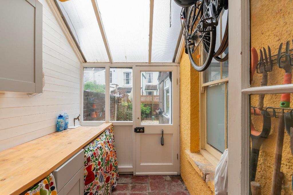2 S9 ABN - Sun Room A.jpg