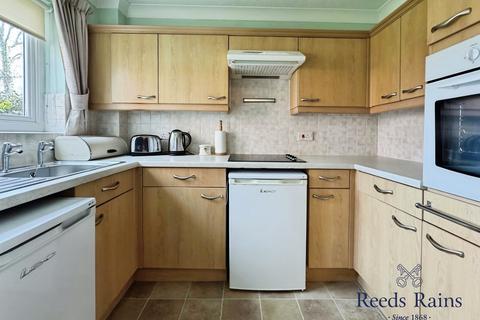 undefined, Parkway, Crewe CW4