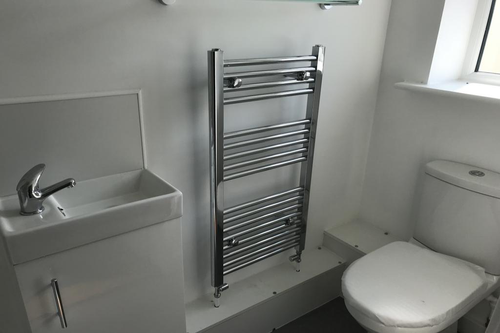 Ensuite To Bedroom O