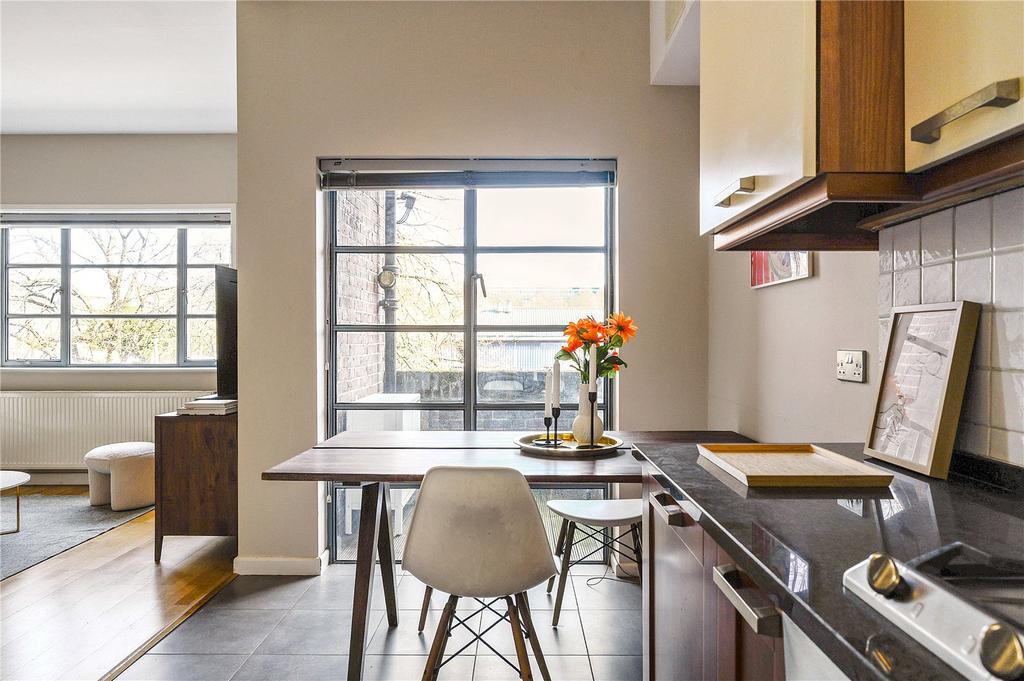 Kitchen/Dining