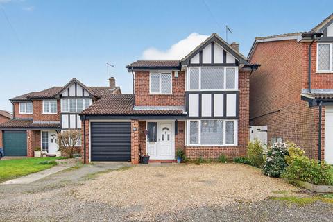 3 bedroom detached house for sale, Thorn Close, Kettering NN16