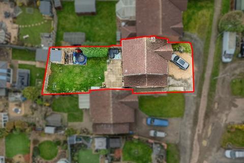 3 bedroom detached house for sale, Thorn Close, Kettering NN16
