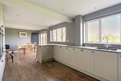 4 bedroom detached house for sale, Hill House, North Waltham, RG25