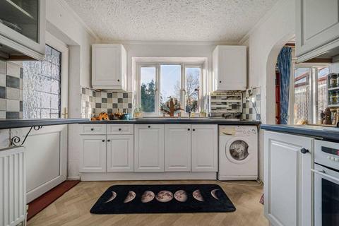 3 bedroom end of terrace house for sale, Faringdon Avenue, Bromley