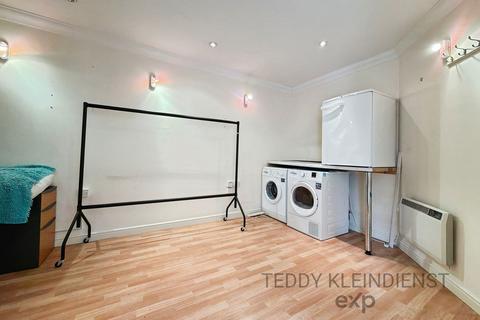 undefined, Burford Road, Worcester Park KT4