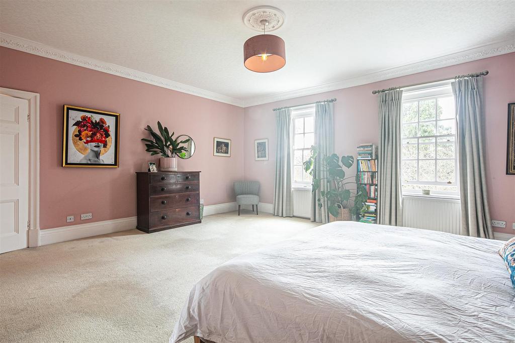 Principal bedroom