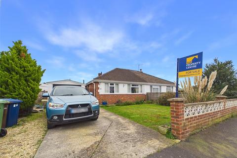 2 bedroom bungalow for sale, Shearwater Grove, Innsworth, Gloucester, GL3