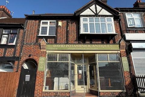 2 bedroom maisonette to rent, Stoats Nest Road, Coulsdon, CR5 2JJ